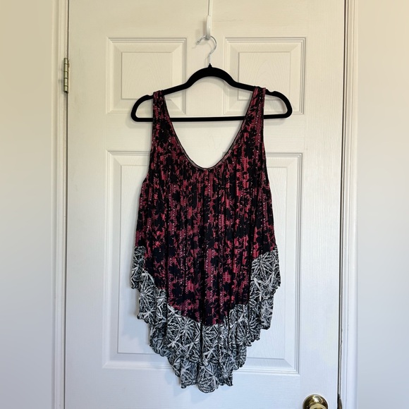 FREE PEOPLE SUPER FLOWY TOP!! - Picture 5 of 5